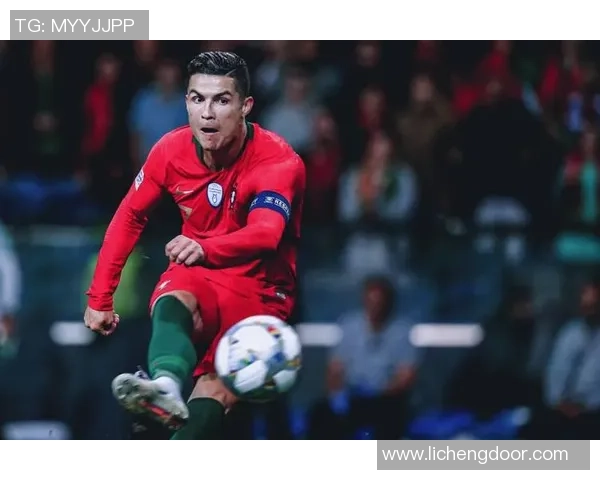 六月二十四日诞生的足球巨星风采与辉煌时刻全景解读 六月二十四日诞生的足球巨星风采与辉煌时刻全景解读