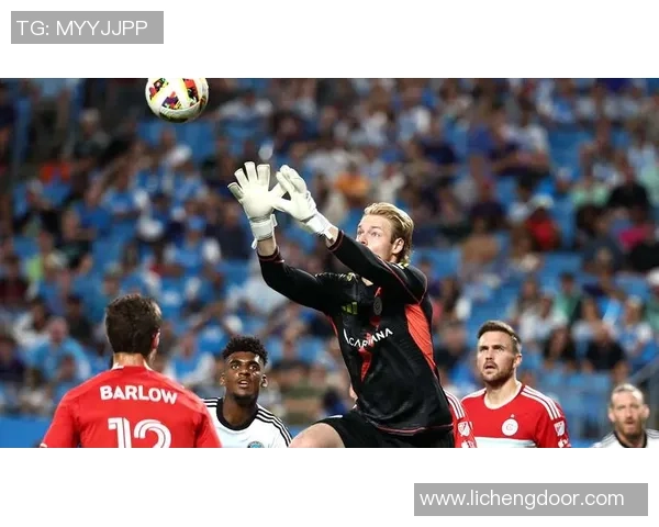 现役日本足球球星第一人解析 他的职业生涯与未来展望 现役日本足球球星第一人解析 他的职业生涯与未来展望