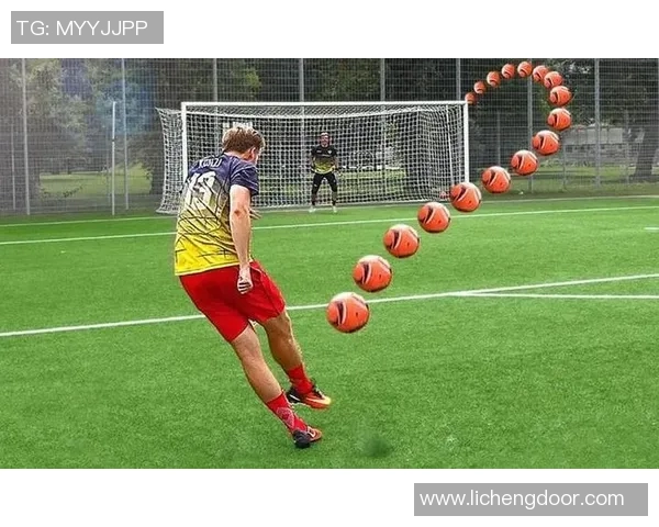 亲戚足球球星们的传奇故事与成就回顾,探索他们背后的奋斗与荣耀 亲戚足球球星们的传奇故事与成就回顾,探索他们背后的奋斗与荣耀