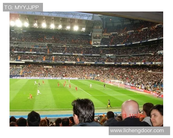 全球足球巨星全景解析 从历史传奇到现役先锋的精彩瞬间